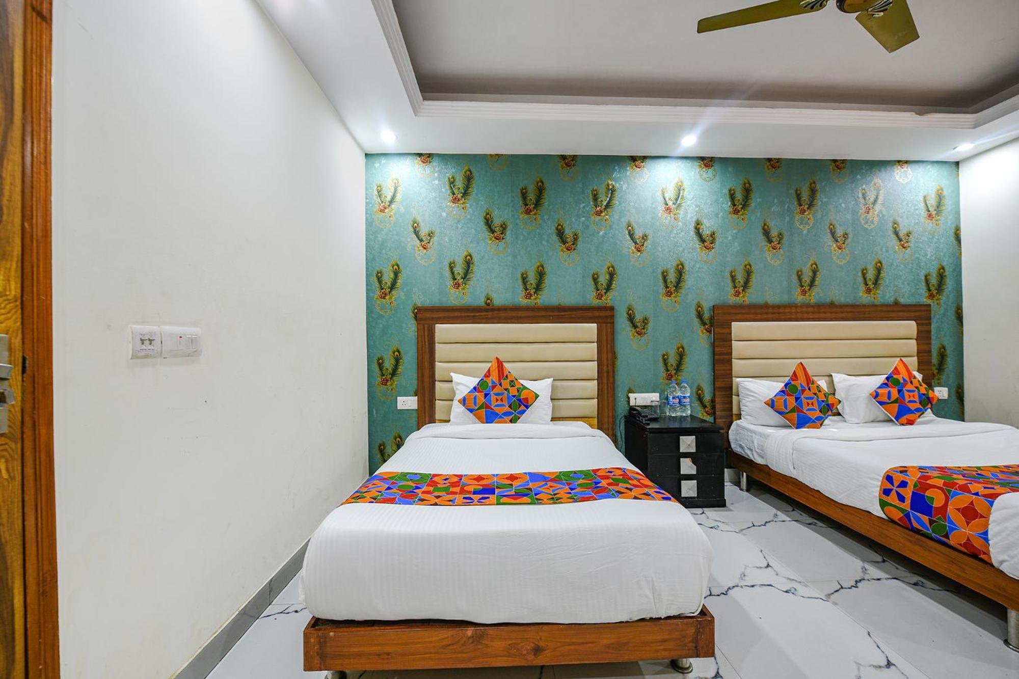 Fabexpress Shanti Stay Yeni Delhi Dış mekan fotoğraf