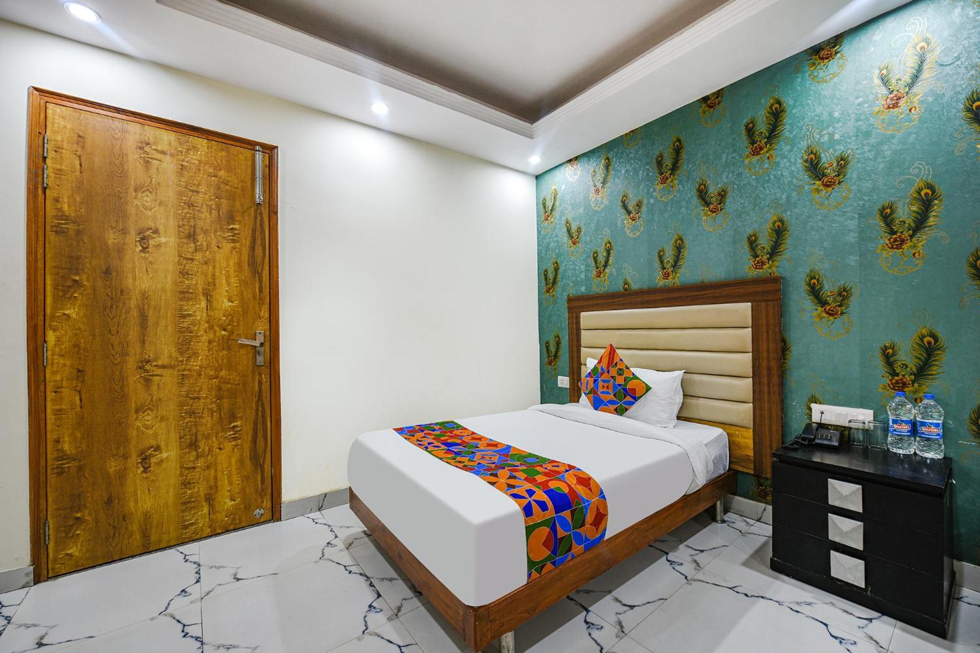 Fabexpress Shanti Stay Yeni Delhi Dış mekan fotoğraf